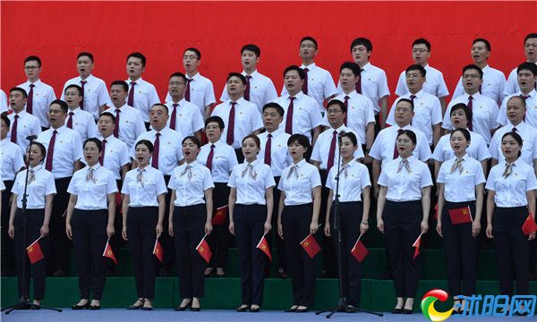 沭阳举行“永远跟党走”庆祝中国共产党成立100周年万人大合唱活动