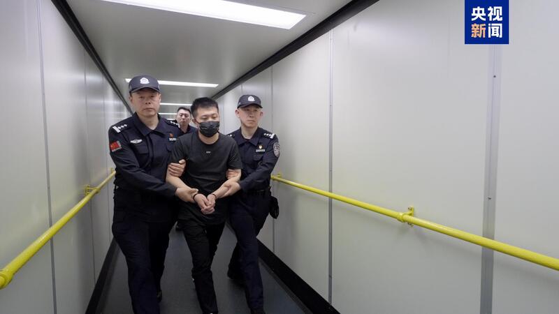 跨境