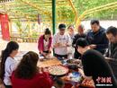 一张饺子皮，包出民族团结“同心馅”
